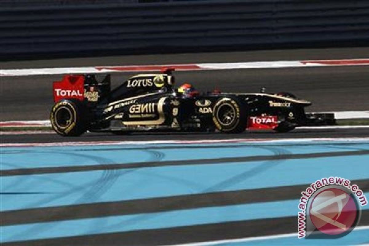 Lotus urung ke Jerez