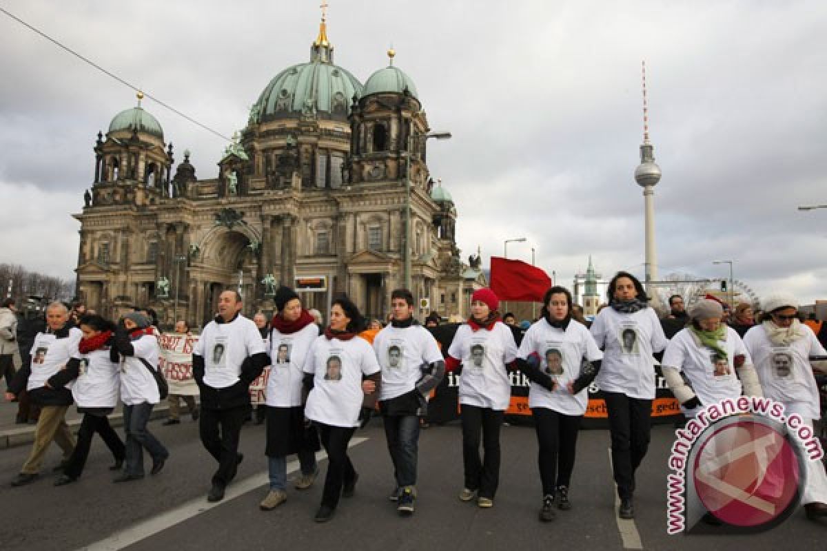 Jerman larang dan sergap kelompok neo-Nazi Combat 18