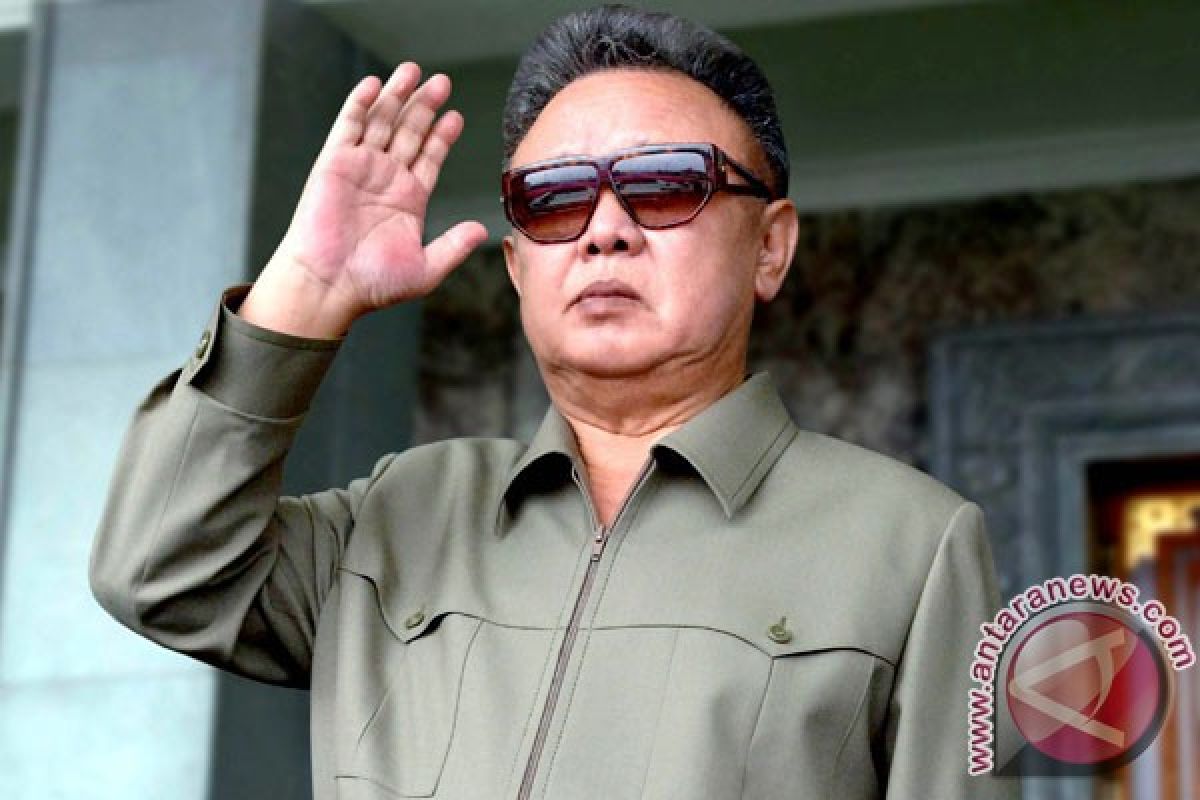 Cinderamata Kim Jong-Il laris manis