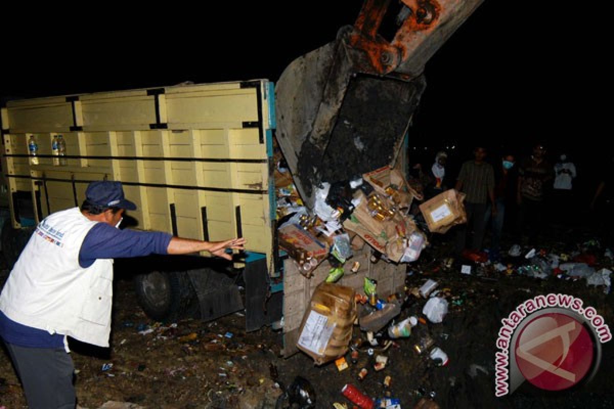 Trash bank to stimulate creative industrial growth