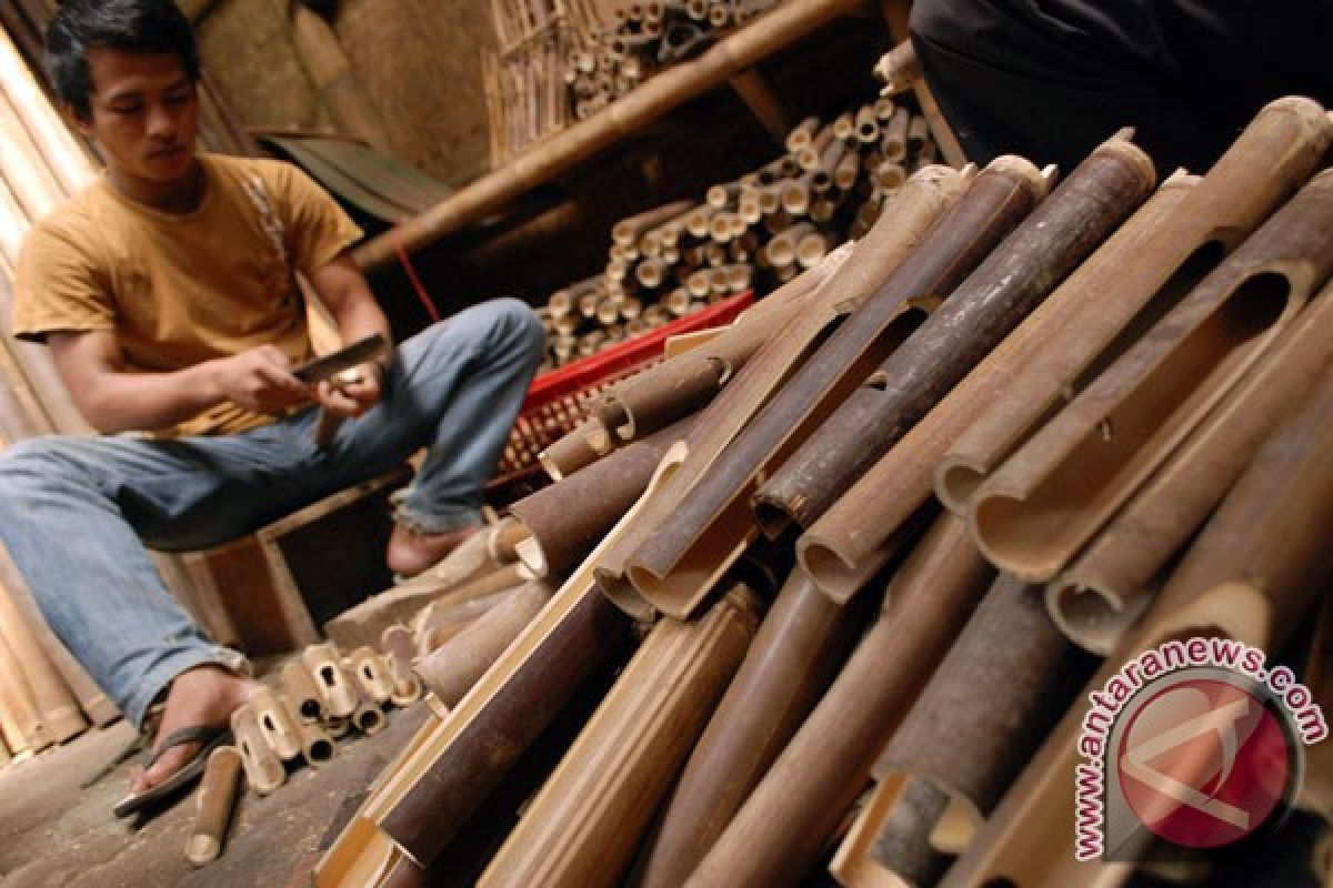 Balinese bamboo handicraft sales increase by 12.97%