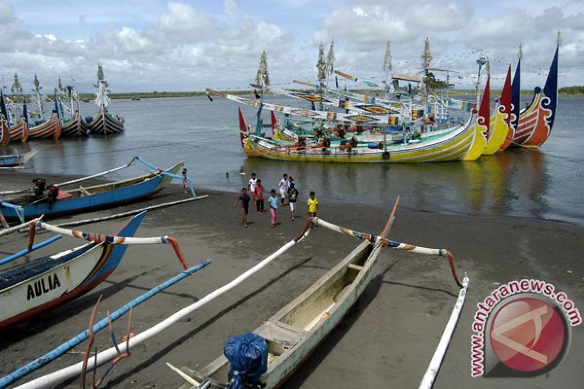 Nelayan Pasaman Barat seminggu terakhir tidak melaut