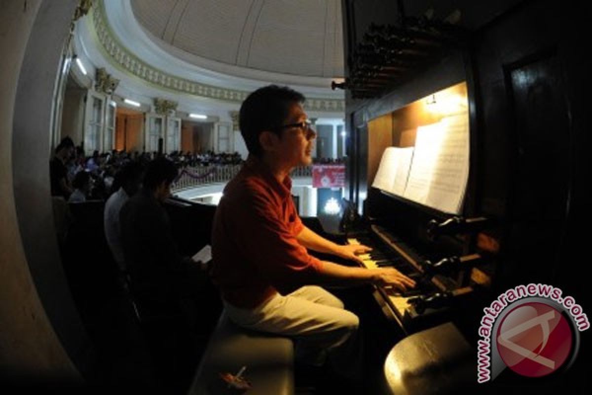 Perayaan Natal GPIB Immanuel bernuansa budaya Betawi