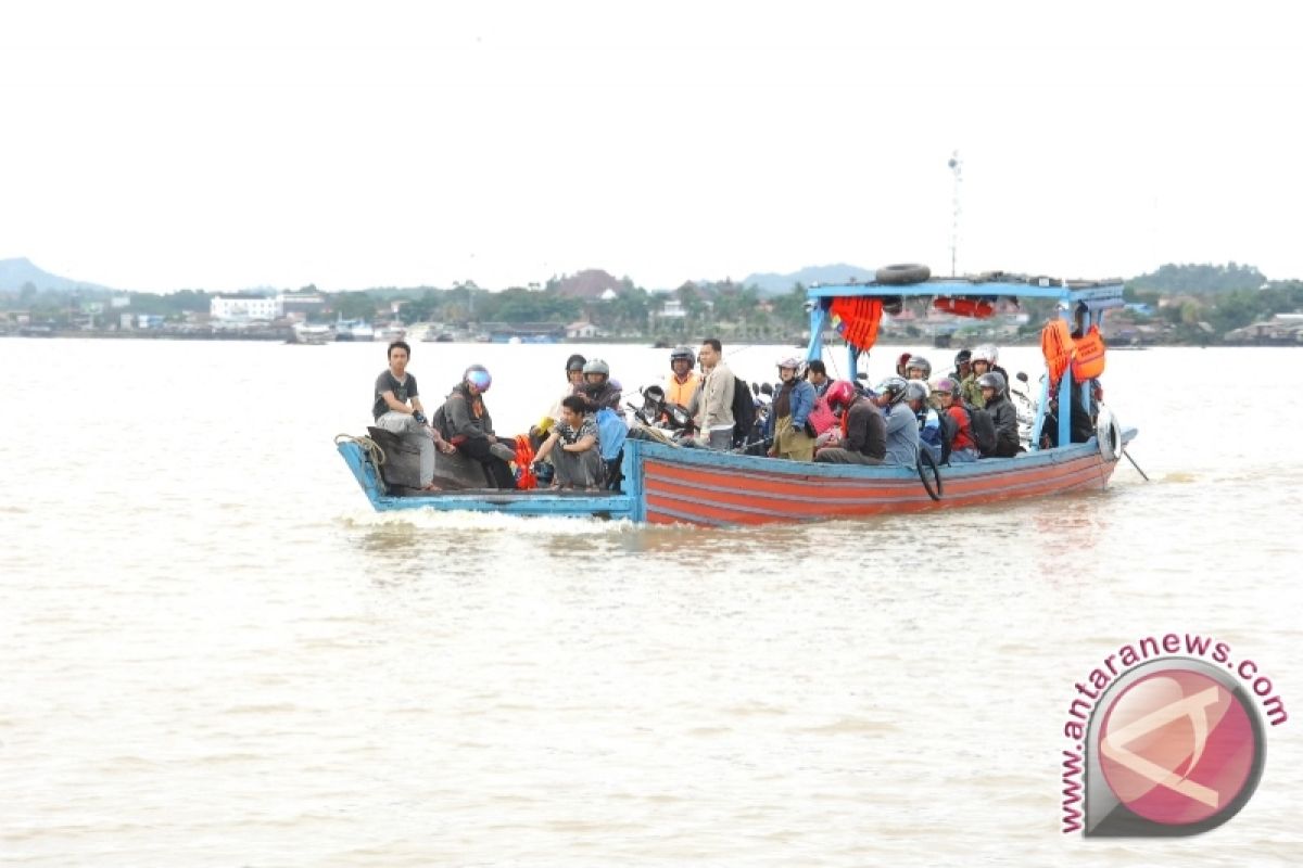 Mayat Diduga Korban Perahu Tenggelam Ditemukan  