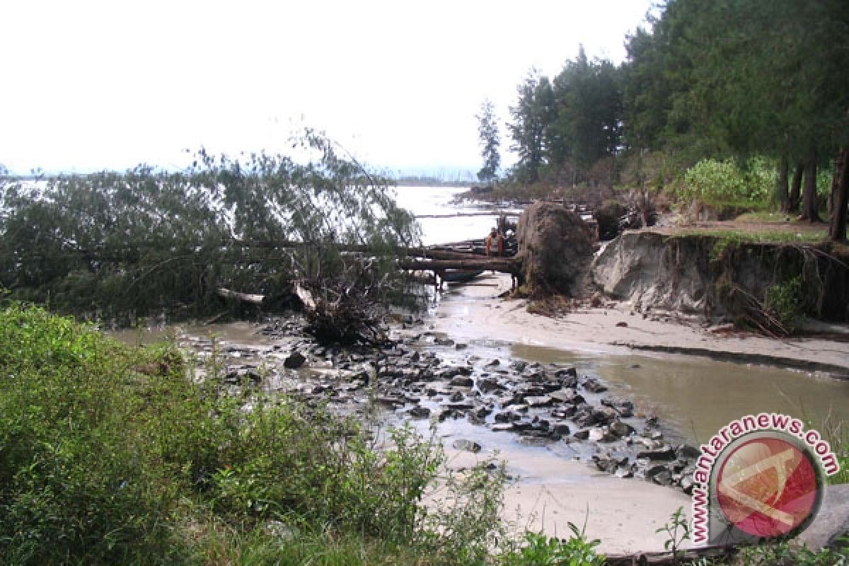 Rehabilitasi pantai Mukomuko tunggu survei KKP