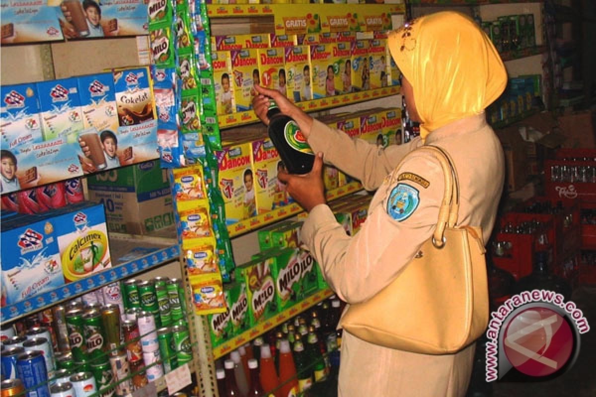 Pemkab bentuk tim lindungi konsumen dari makanan kedaluwarsa 