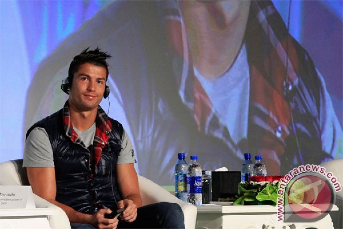 Cristiano Ronaldo pasarkan label fesyen di Asia