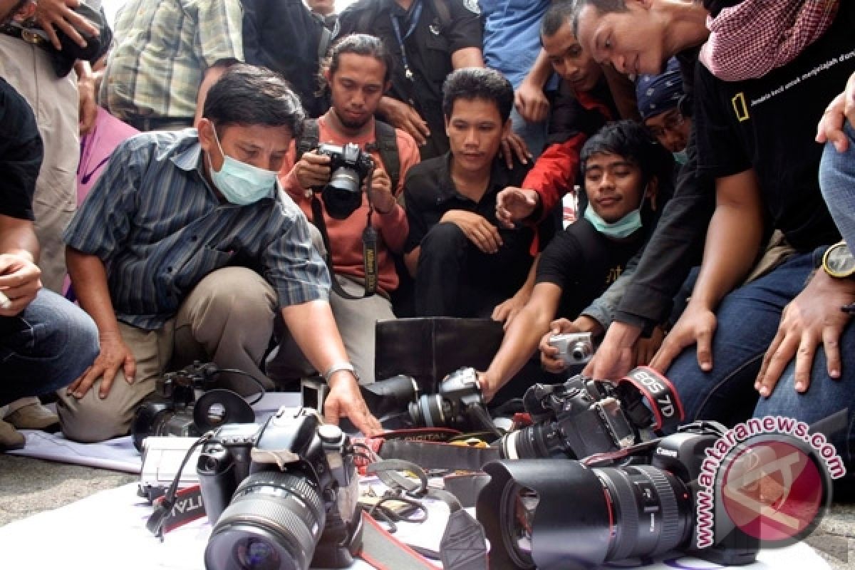 Pewarta Antara ditendang pengawal Anas Urbaningrum