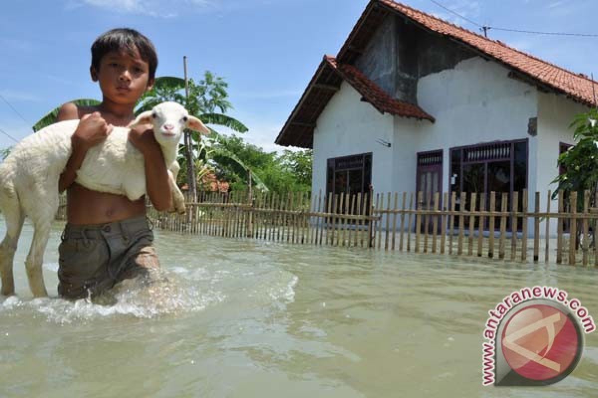 Hundreds of houses in Sukoharjo still seriously inundated