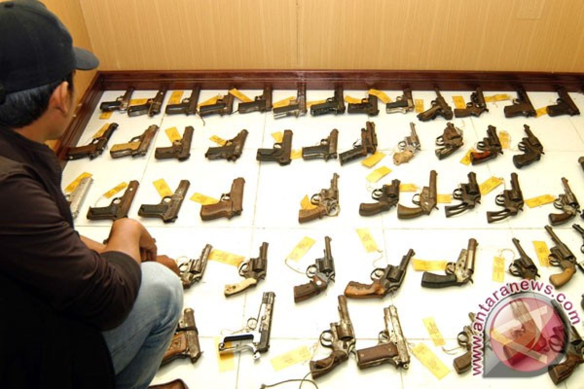 Military, Aceh police to join forces to combat illegal weapons use