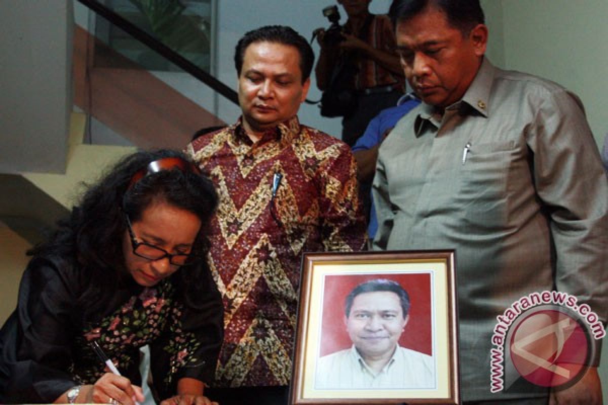 Jenazah dr Andrias direncanakan tiba di Jakarta