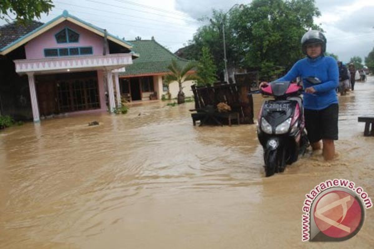 Banjir bandang melanda lima desa di Pati 