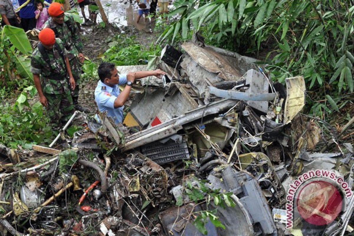 TNI AU kumpulkan data pesawat jatuh