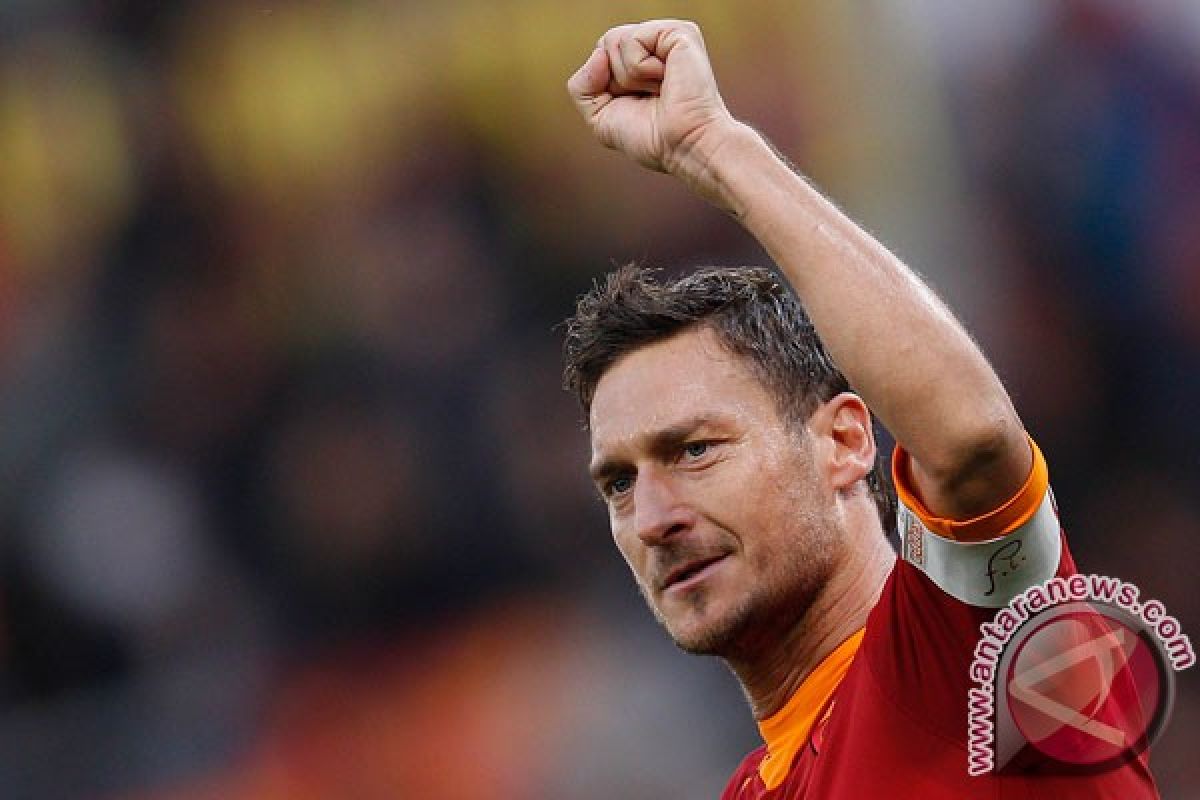 Totti jadi pencetak gol tertua di Liga Champions