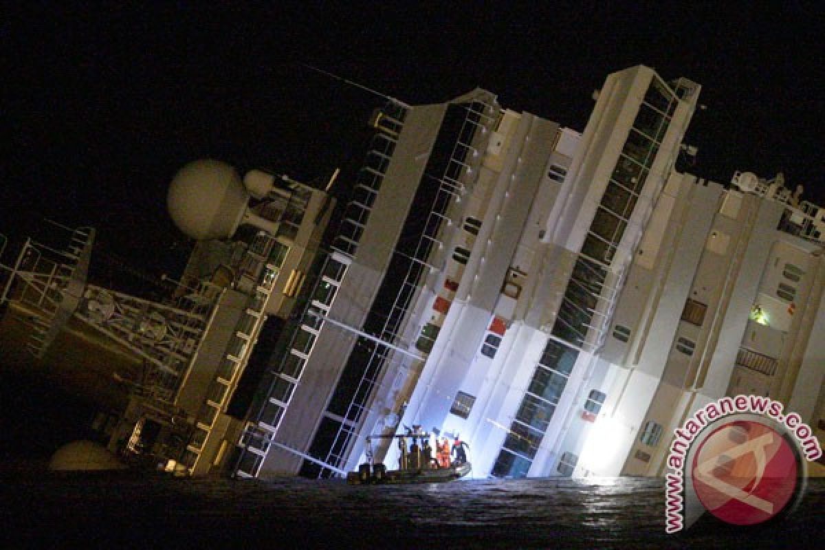 Dua awak Costa Concordia asal Indonesia dirawat