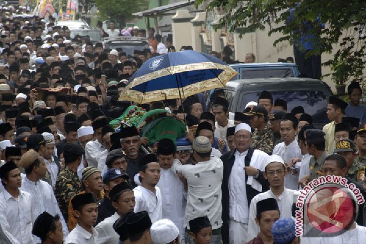 Pimpinan Pondok Pesantren Lirboyo Kediri wafat 