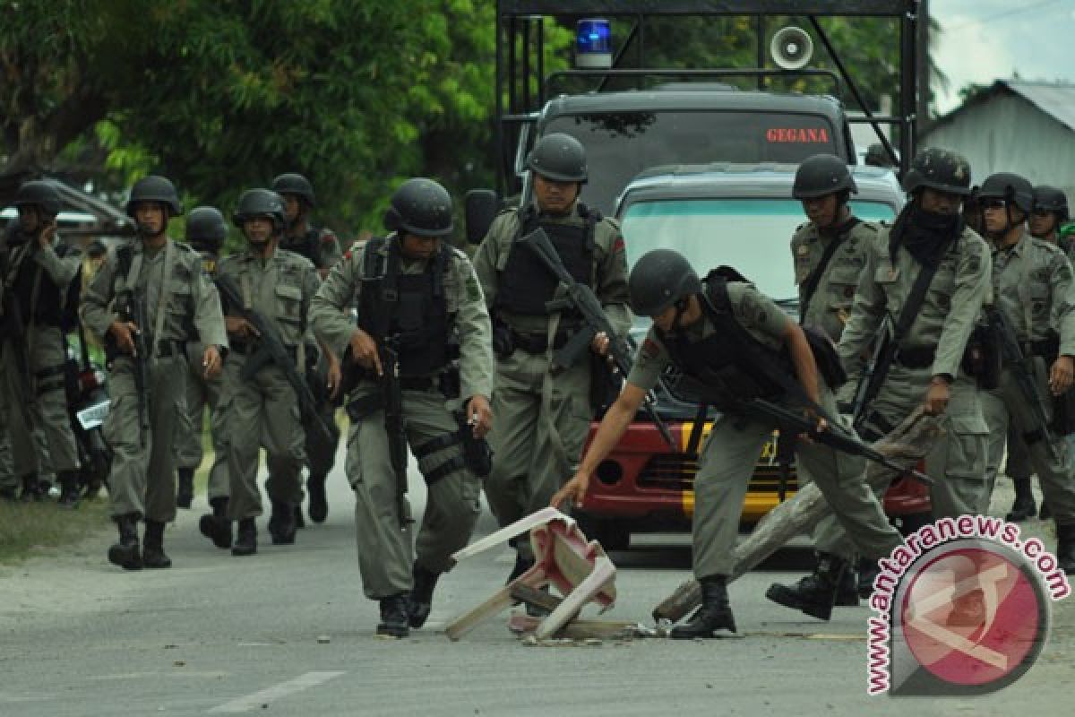 Tim gabungan polisi buru penembak warga Cipayung