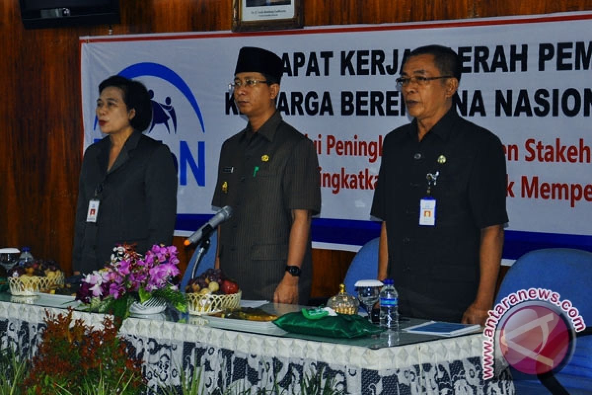 Peringatan Hari Keluarga dimeriahkan pameran usaha mikro 