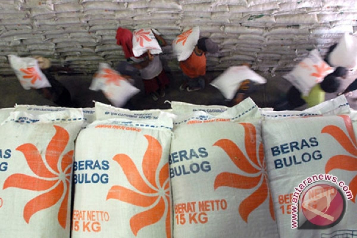 Stok beras gudang Bulog Bantul 17.500 ton