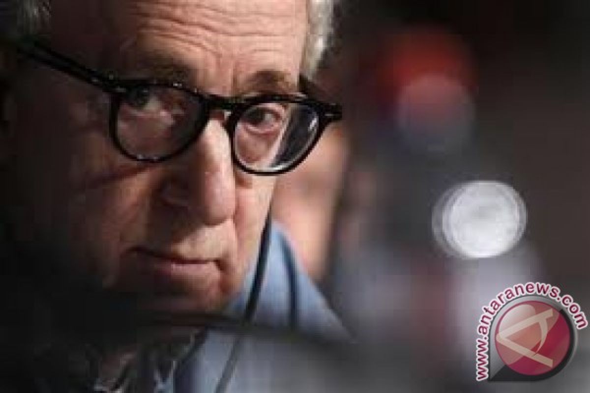 Woody Allen to be honored with Golden Globes` Lifetime Award