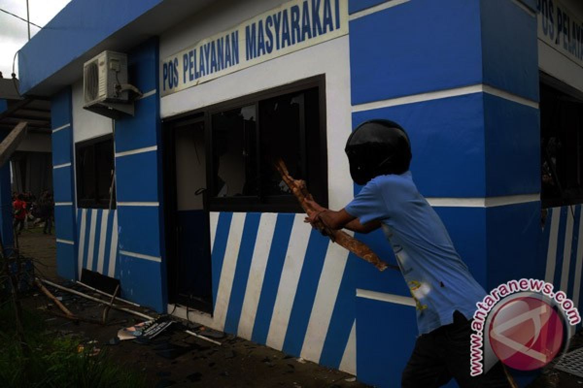 Polres Banyumas tangkap pelaku perusakan pos polisi