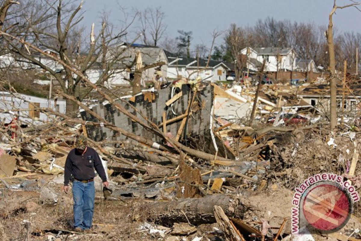 Rescue, cleanups continue in US Tornado zone, 39 dead - (d)