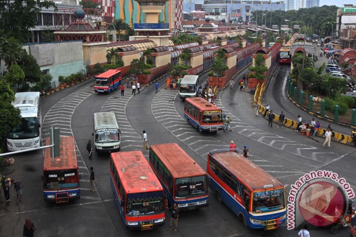 Tarif angkutan umum Jakarta siap-siap naik 