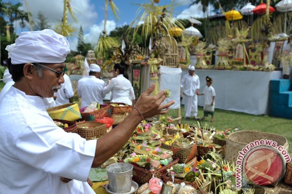 Umat Hindu laksanakan Tawur Kesanga