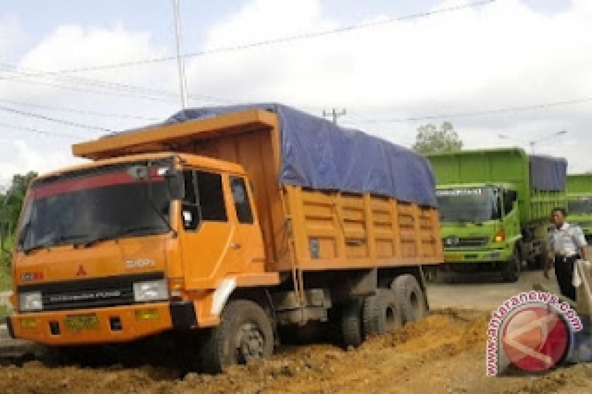 Bupati tetap tolak tronton pengangkut batu bara