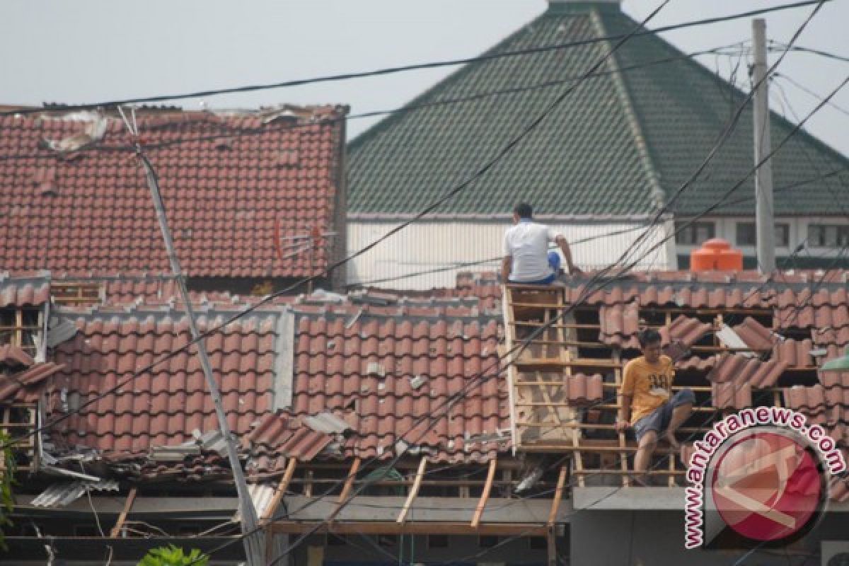 Puting beliung rusak rumah warga di Ciamis