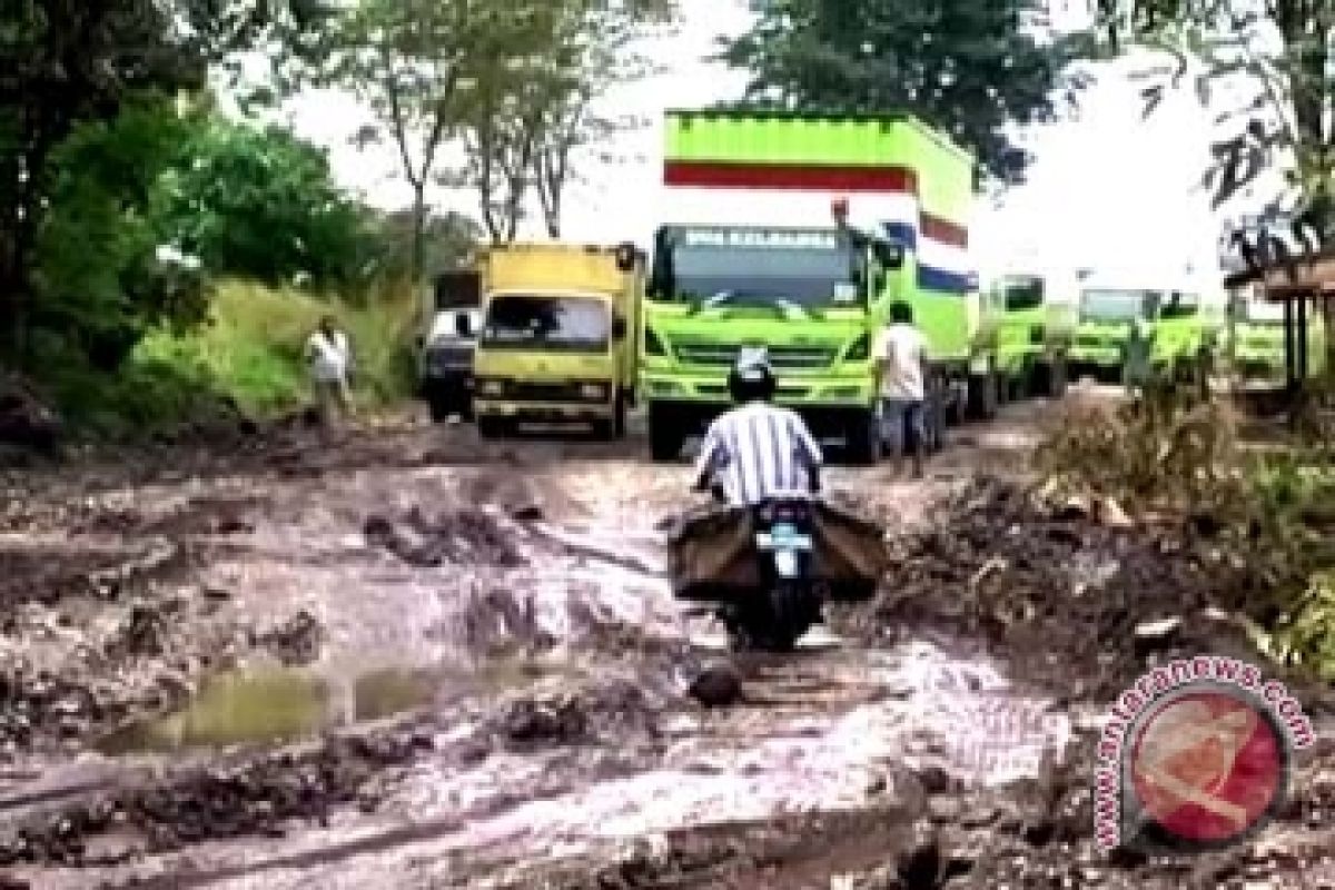 Jalan lingkar selatan segera diperbaiki