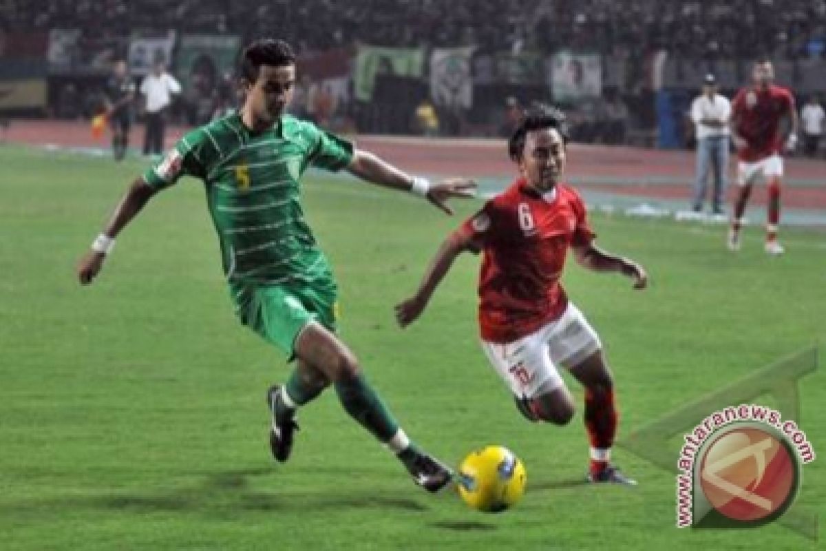 Ruben Sanadi perpanjang kontraknya dengan Persebaya Surabaya