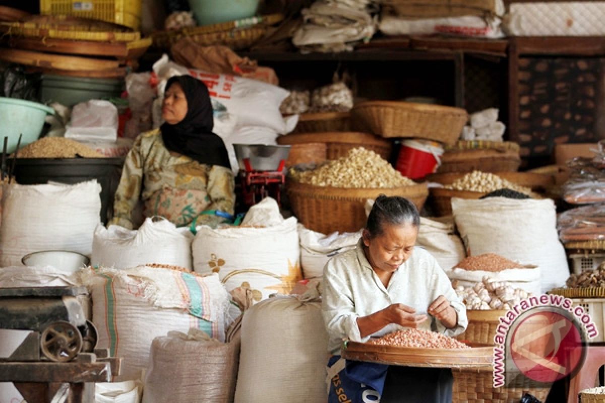 Kapolda DIY pastikan ketersediaan bahan pokok mencukupi 