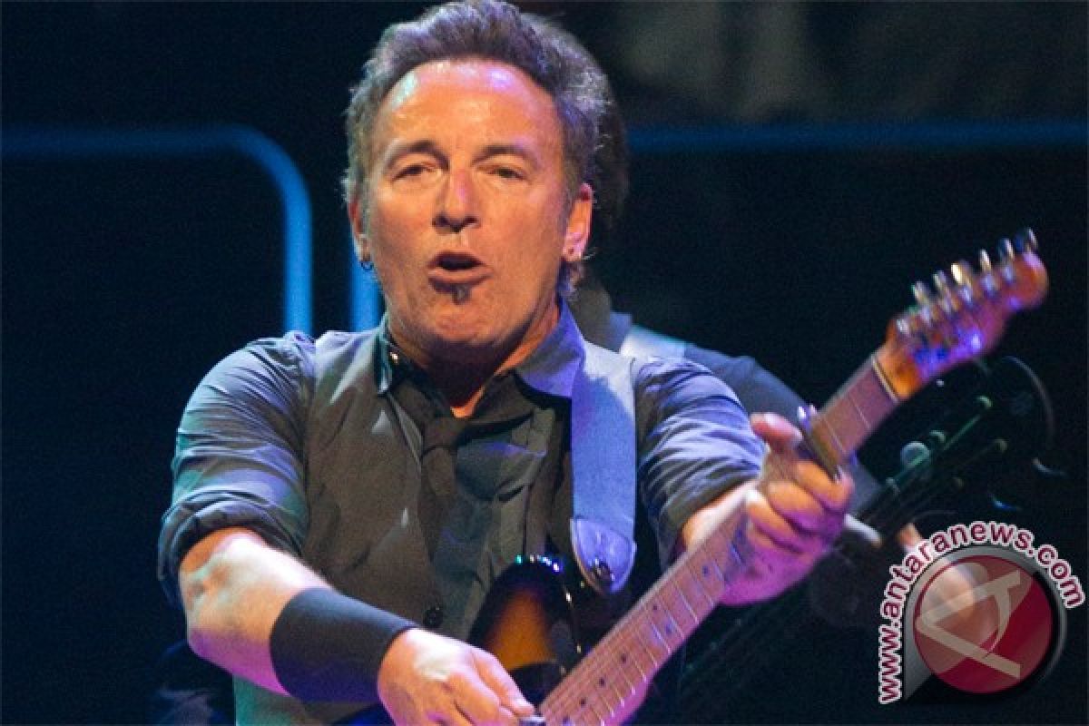 Springsteen to be honored as musicares Person of the Year