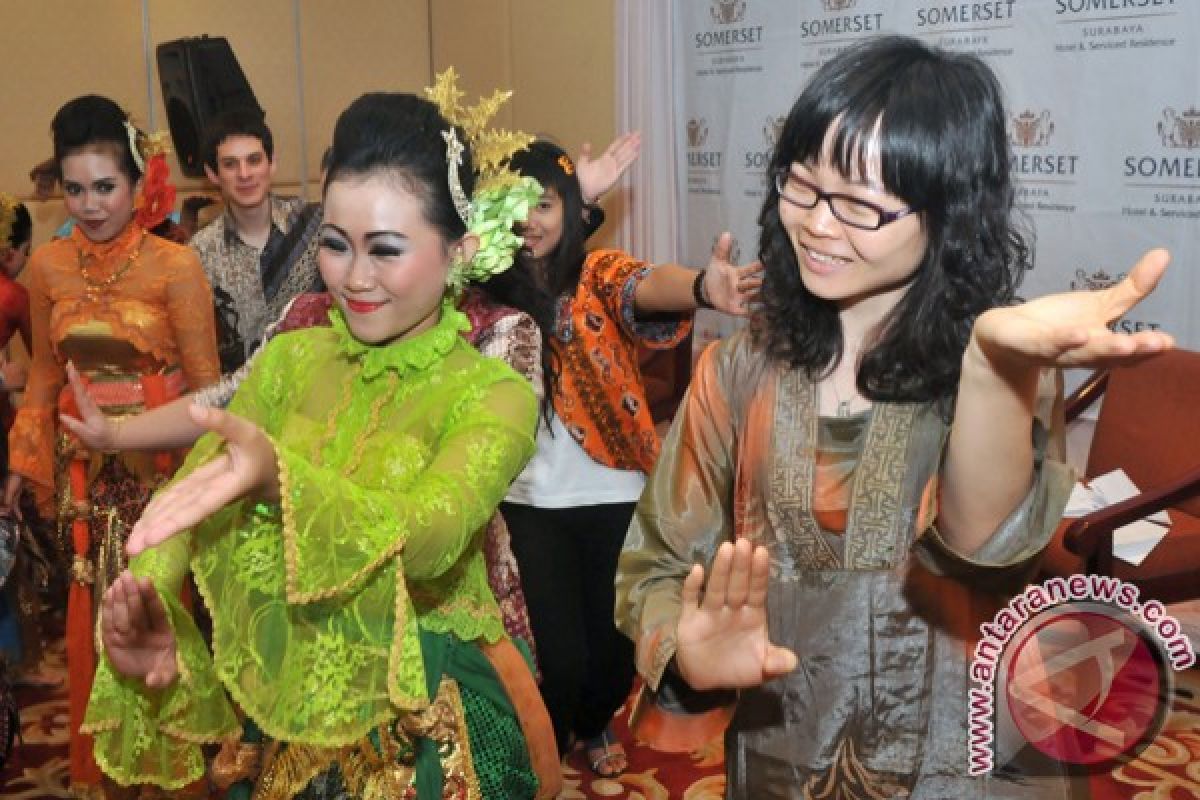 Over 100 students to join Asia Summer program in Surabaya