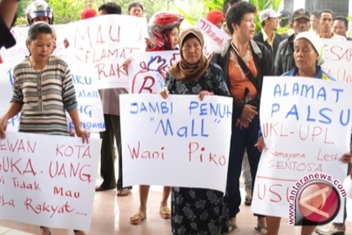 Pengamat: Pembangunan mal abaikan tata ruang