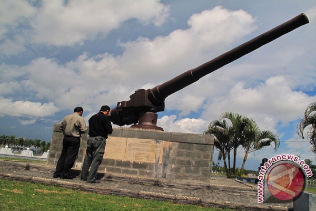 Meriam raksasa di Bengkulu selatan dijadikan monumen 