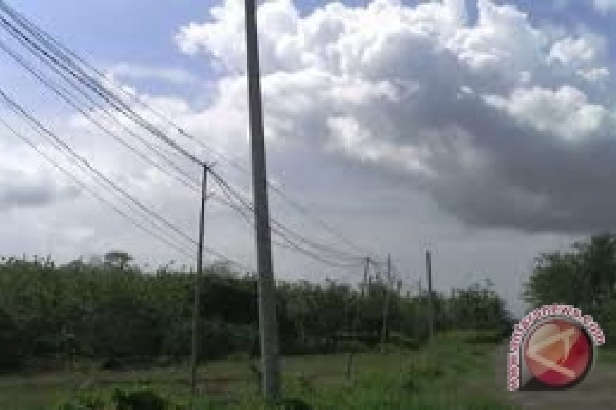 Kulon Progo fasilitasi masyarakat peroleh instalasi listrik 