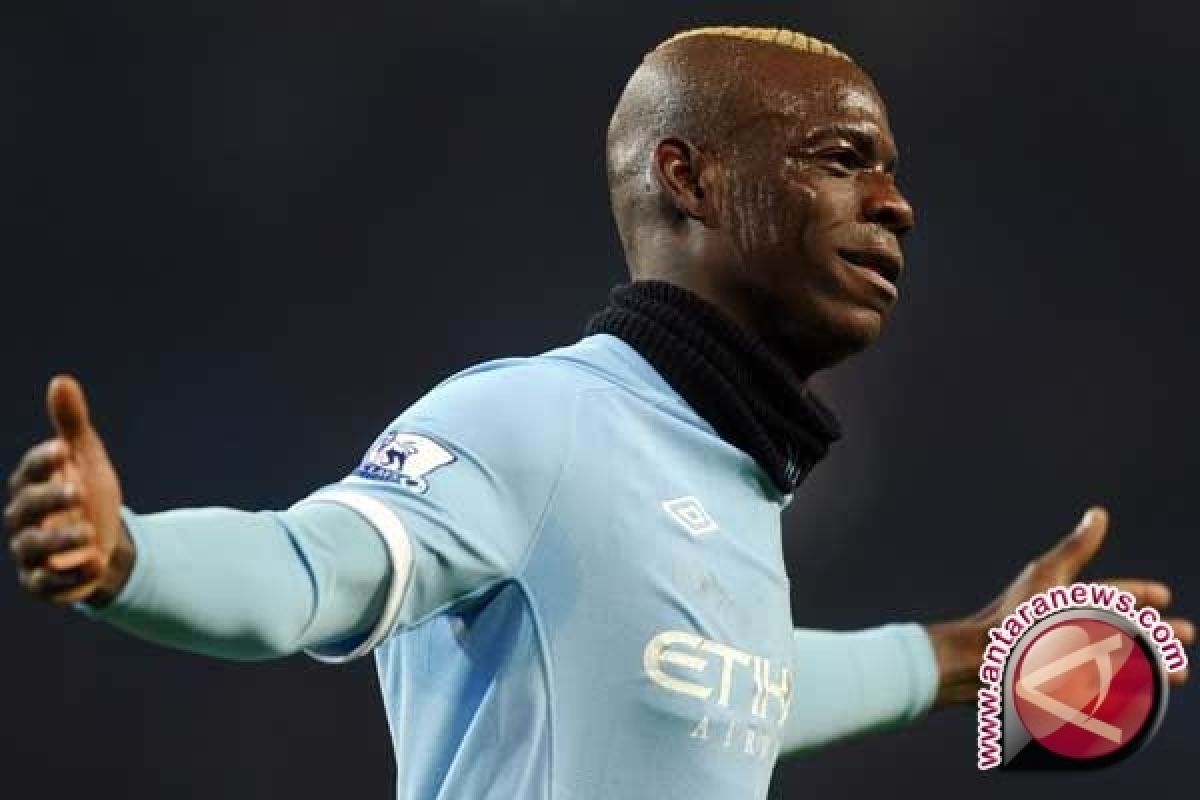 Mario Balotelli ingin tetap di Manchester City