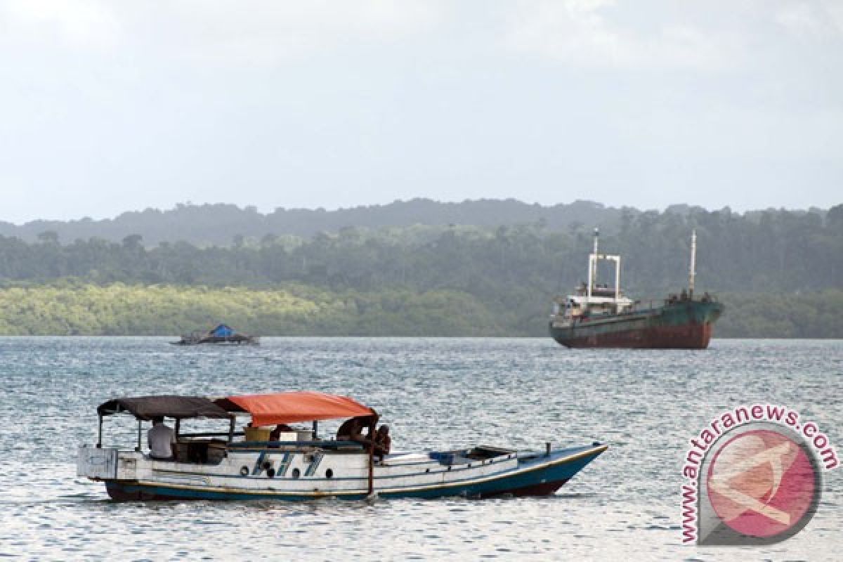 Dua korban kapal cepat tenggelam belum ditemukan