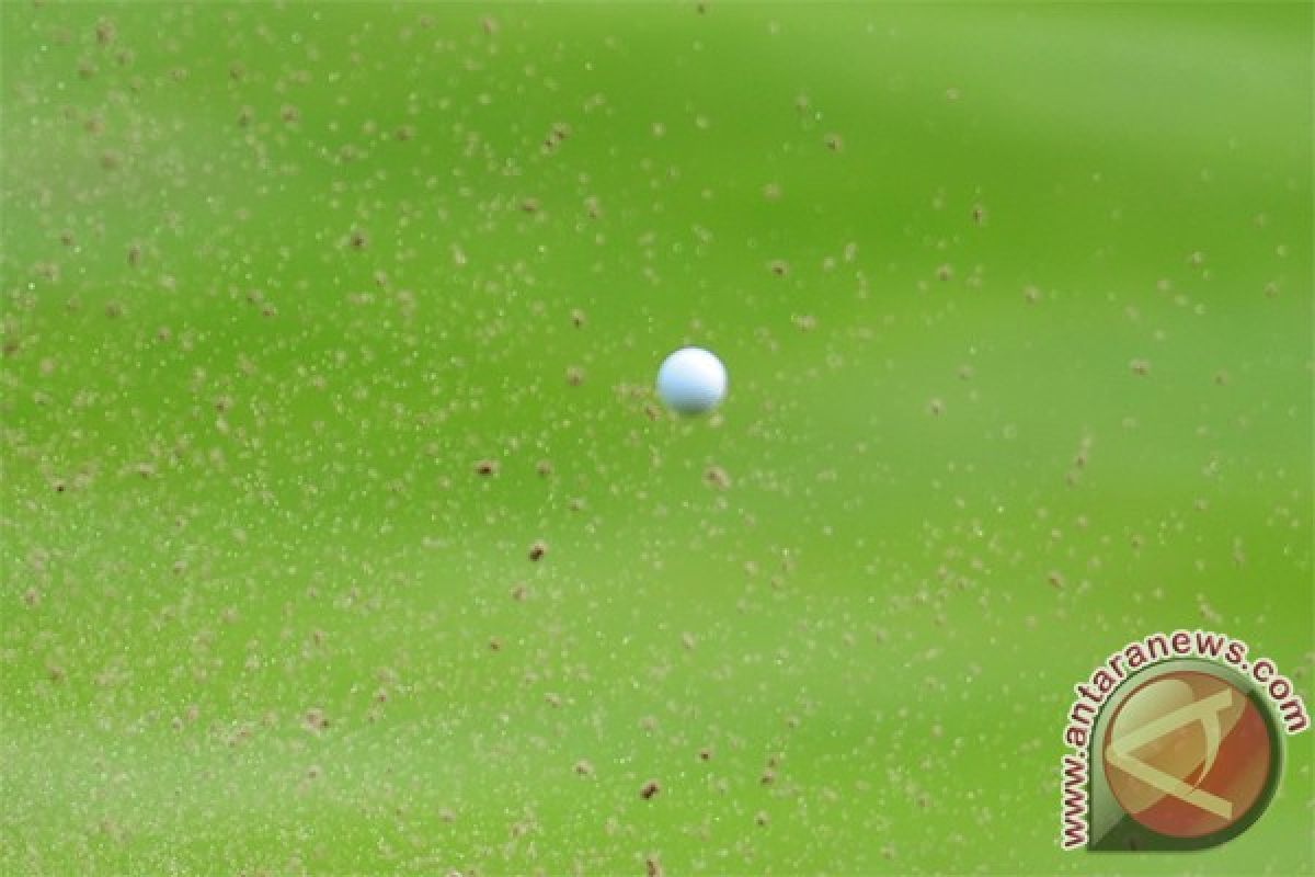 Spieth pimpin lima pukulan di Hawaii