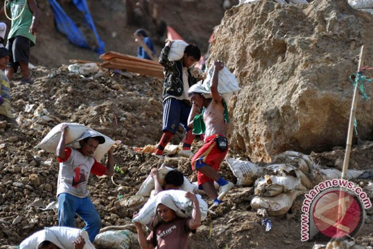 Tiga penambang emas ilegal di Sukabumi tewas