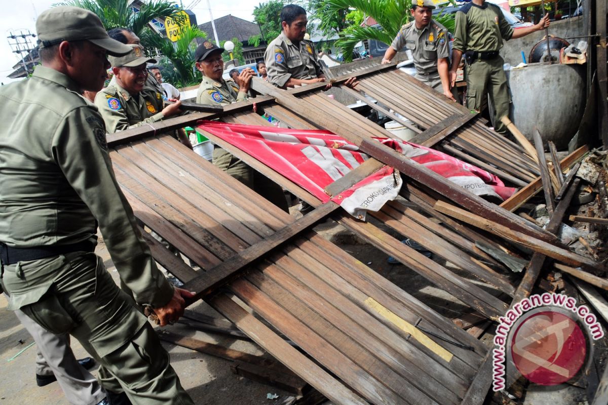 Kasatpol PP Sintang Keluhkan Kinerja Anggota