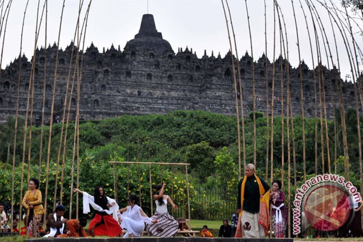 Borobudur enjoys 100 percent increase of visitors