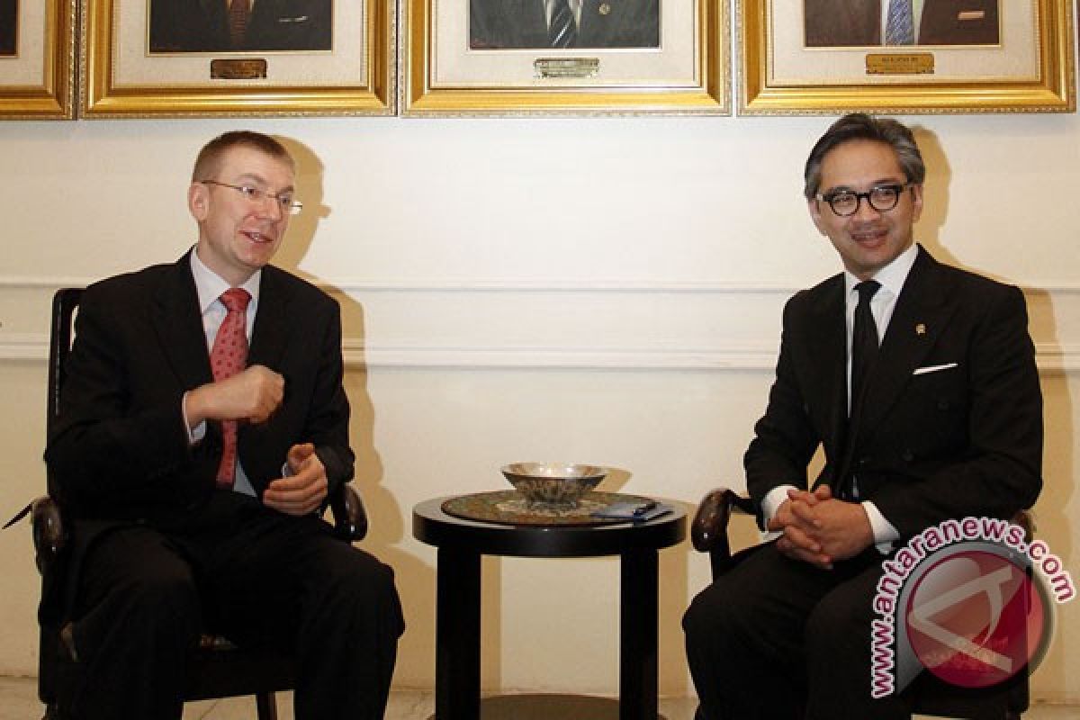 RI, Latvia to improve bilateral relations