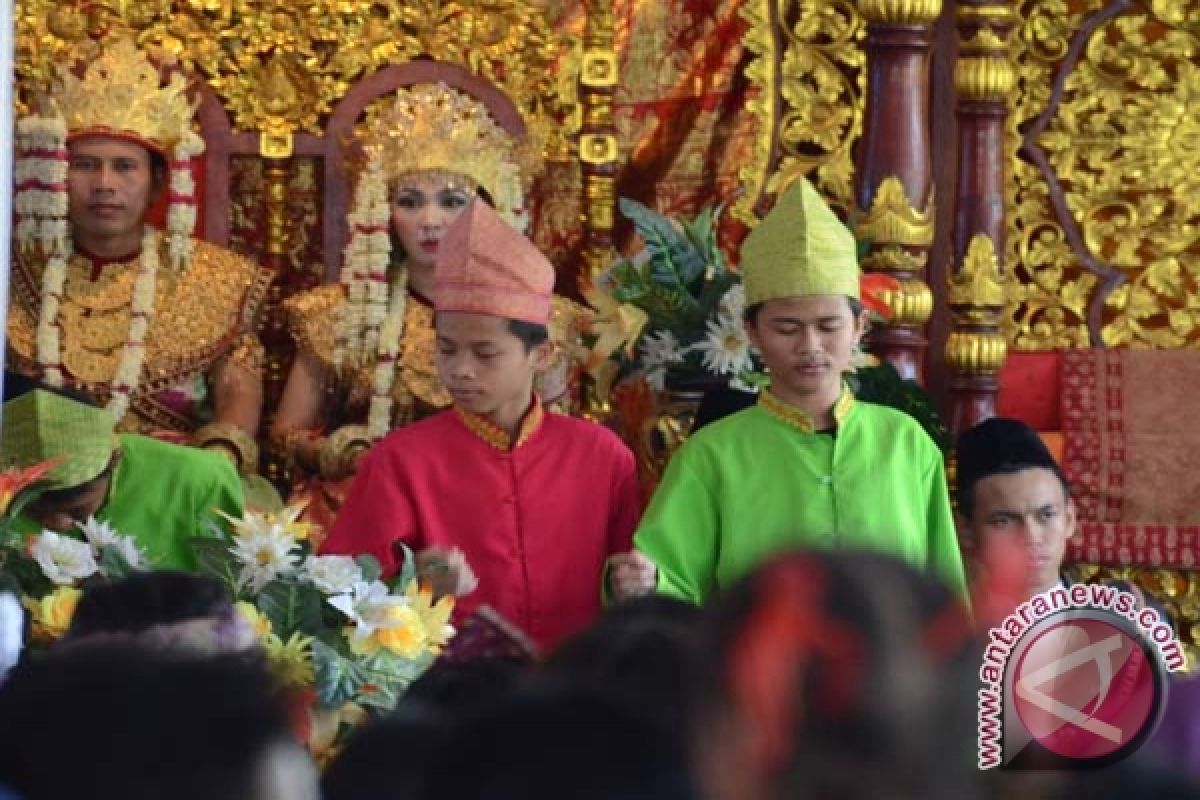 "Syarofal Anam" tradisi wong Palembang masih bertahan 