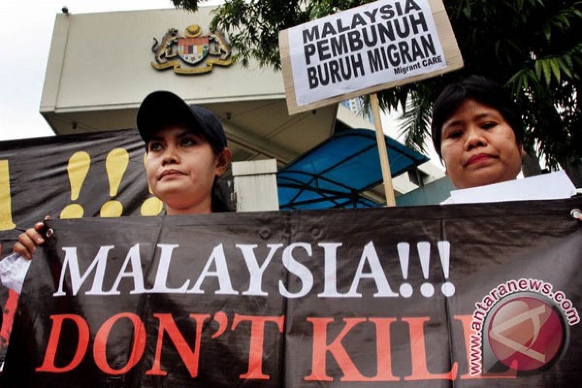 Indonesian govt should launch open protest to Malaysia