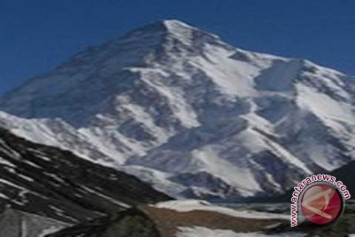 Pendaki senior Wanadri kawal tim "Seven Summits" 