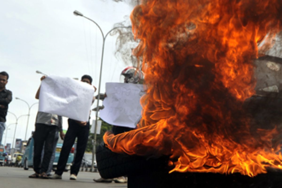 DEMO KORUPSI PNM SAWIT