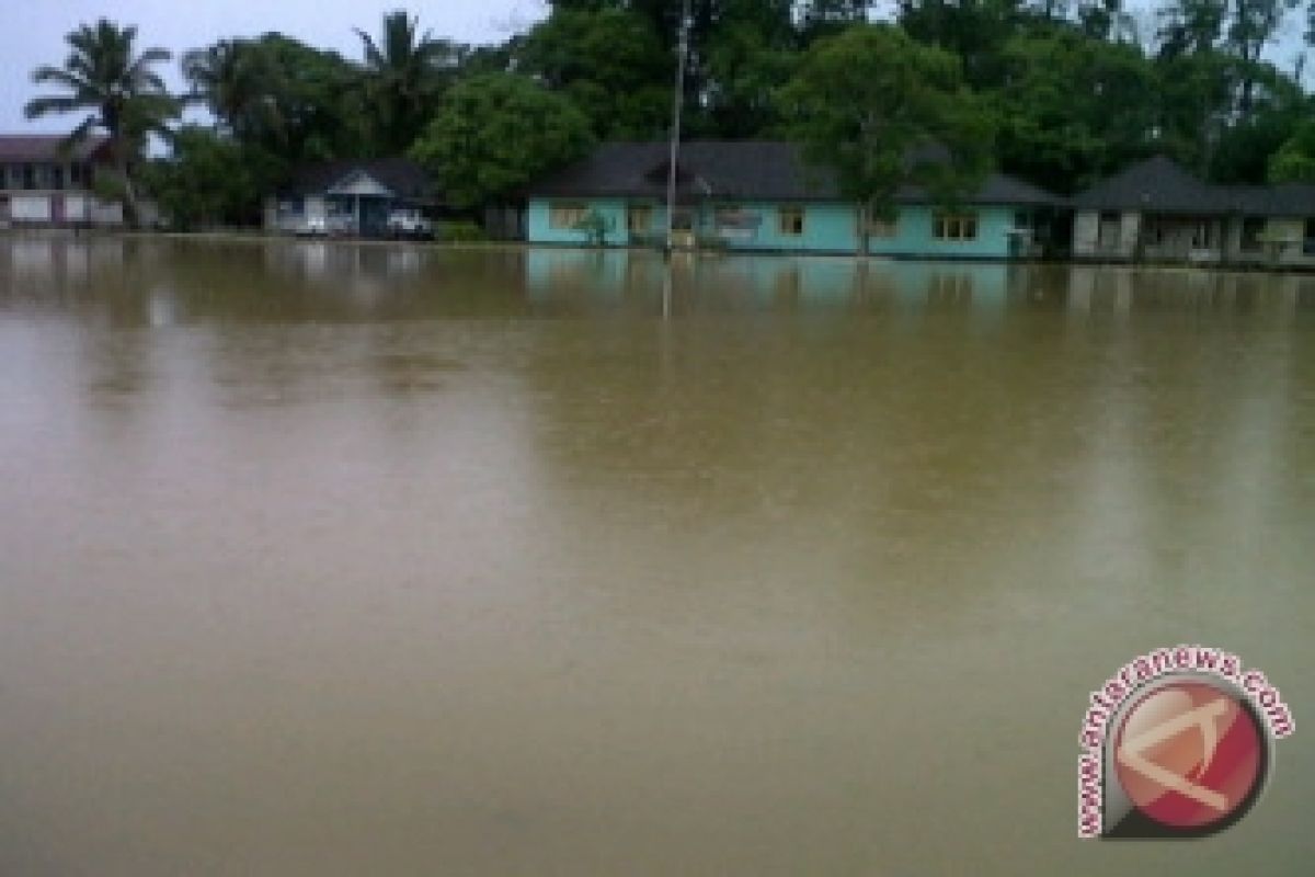 Banjir Mulai Masuk Pemukiman Pedalaman 